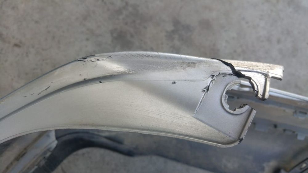 bara spate vw passat b6 variant 3c9807421