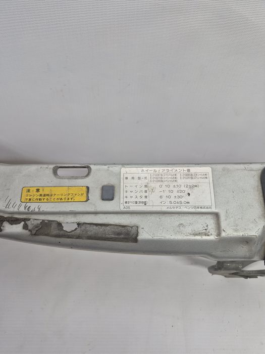 Телевизор Mercedes W210 рамка