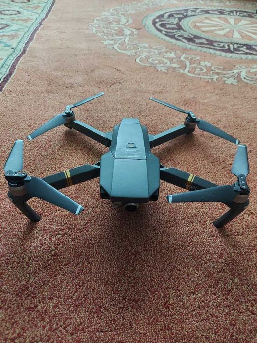 дрон DJI Mavic Pro (Fly More Combo)