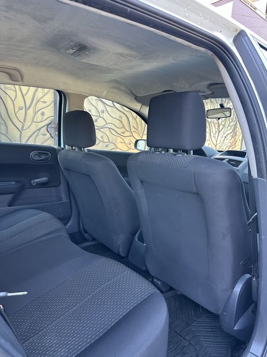 Renault Megane II Sedan – Unic Proprietar – 60.000 km