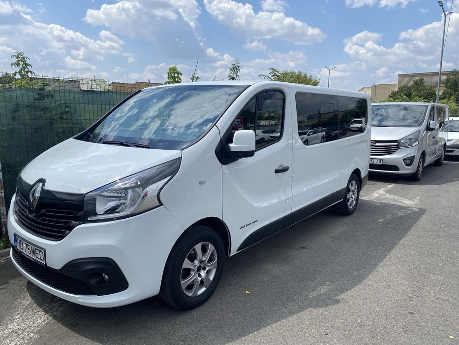 Inchiriere microbuze 8+1 locuri / rent a car / rent a bus / rent a van