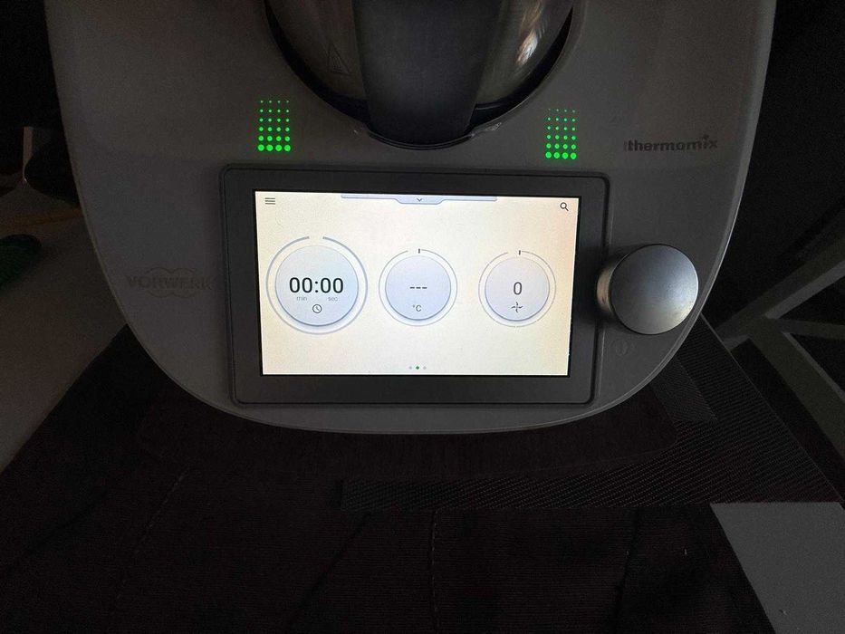 Thermomix TM6 Vorwerk – Stare impecabilă + Blat lemn original (Predare personală Cluj)