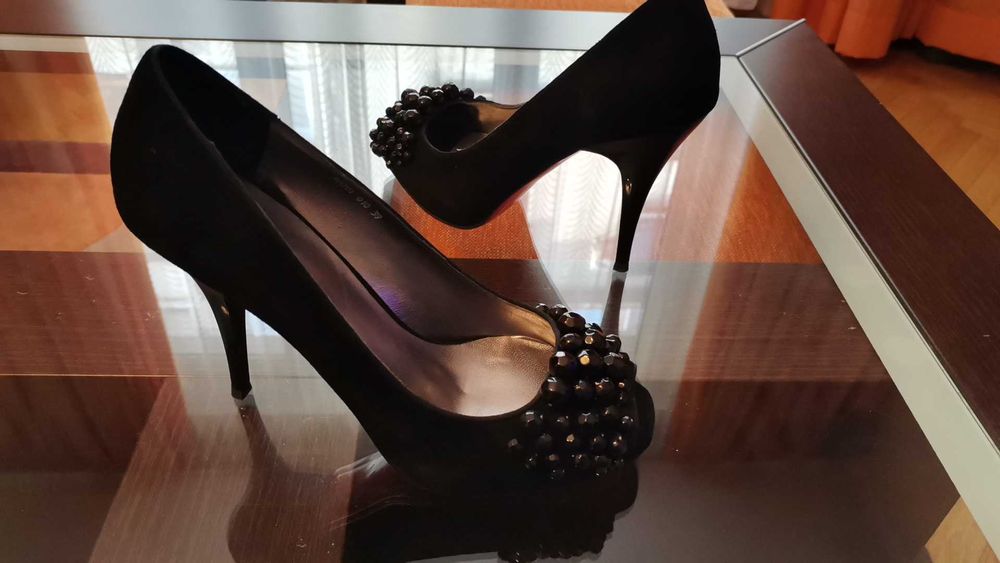 CafeNOIR / Италиански обувки No39 велур с червена подметка