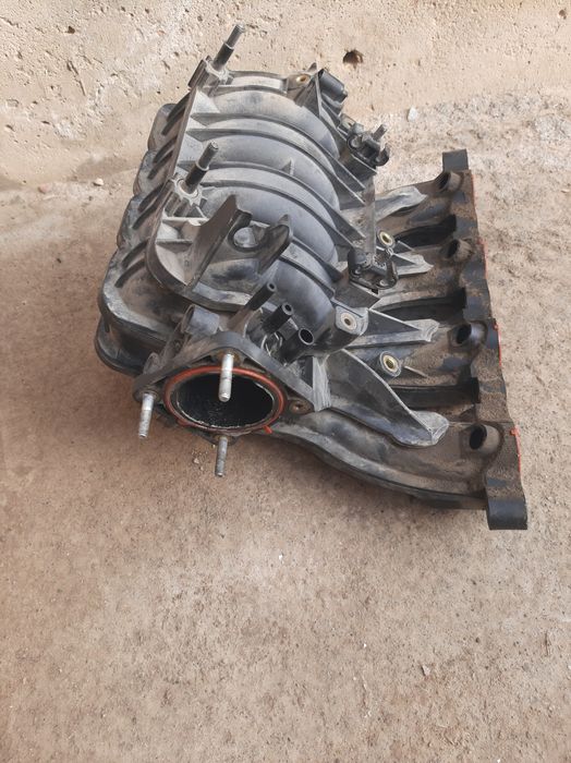 Коллектор б/у 1.6 маторники сотилади