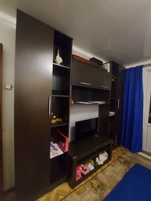 Шкаф для гостиной