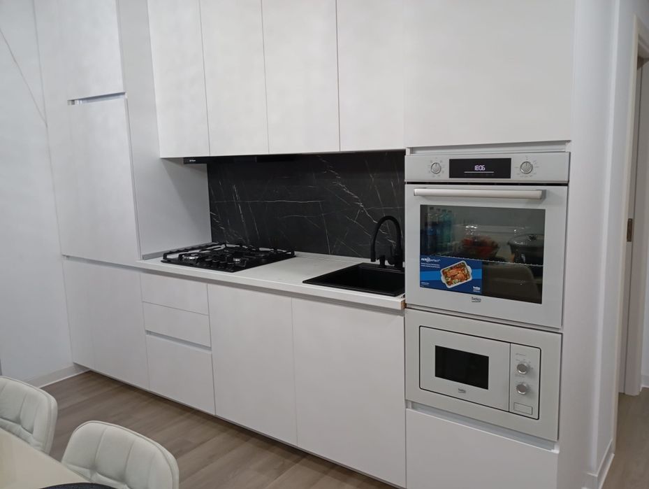 Case Lazu de vanzare