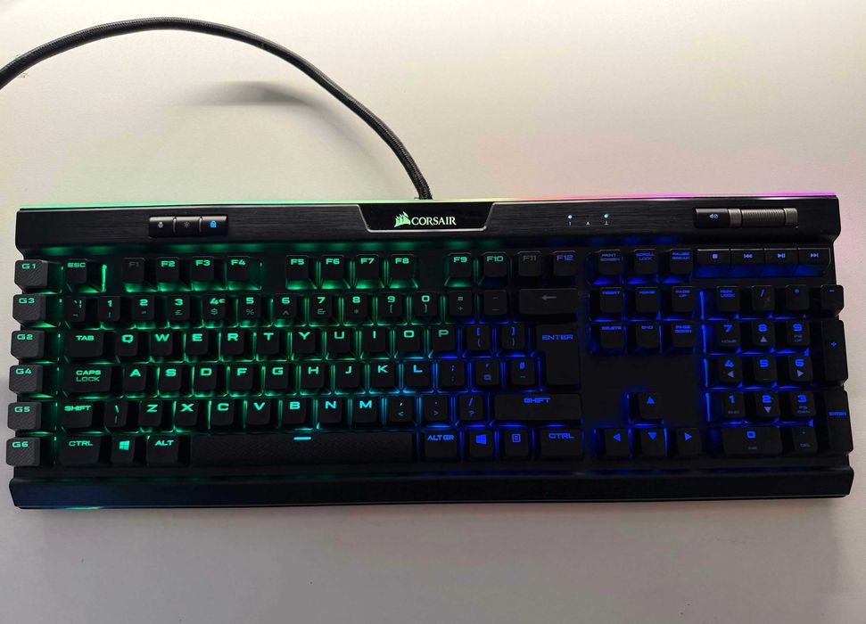 Tastatura Corsair K95 RGB (Negru) Platinum MX Brown Switches