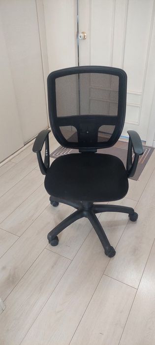 Офисные кресла б/у