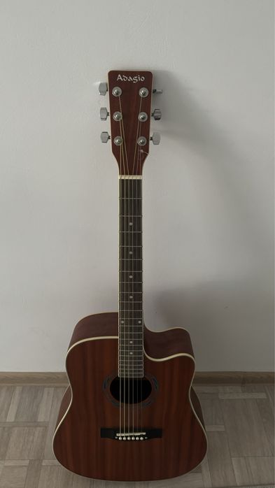 Гитара состояние как новая 70к