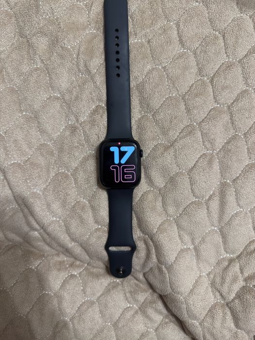 Apple Watch Series 7 45 мм