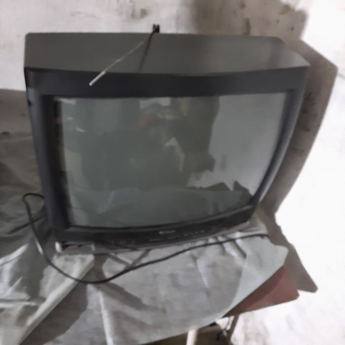 Продаю телевизор