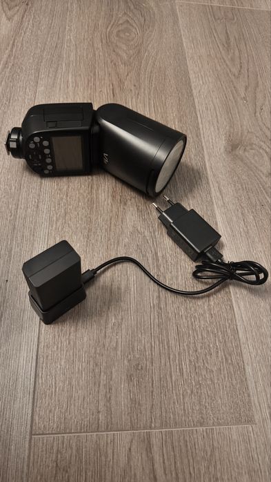 Flash/Blitz Godox V1N Blit TTL cu Cap Rotund pentru Nikon