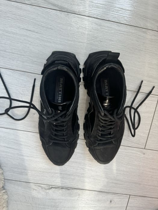 Кроссовки кожаные