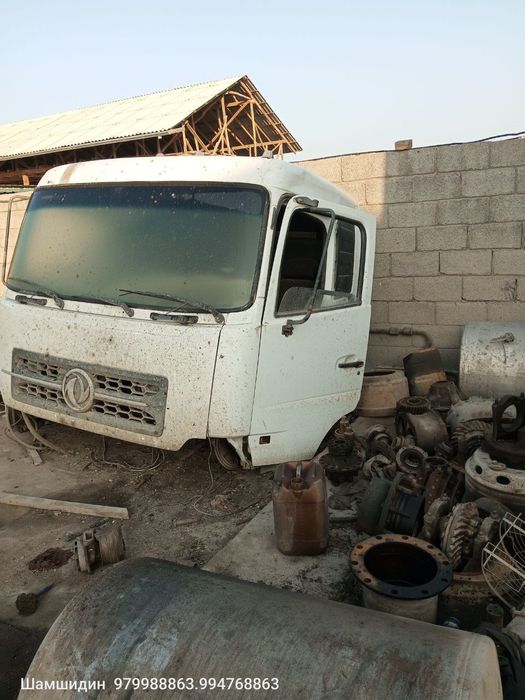 Донг фенг самосвал кабина сотилади.