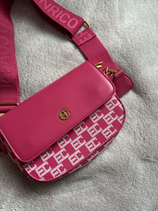 Цикламена чанта 30лв