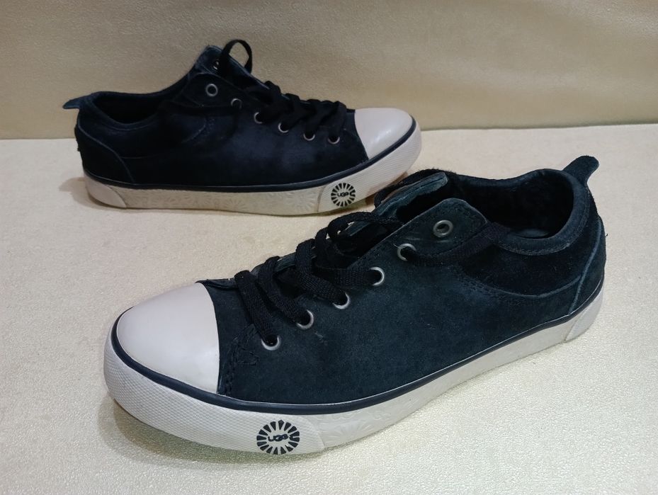 UGG кецове кожа N38- 25 лв