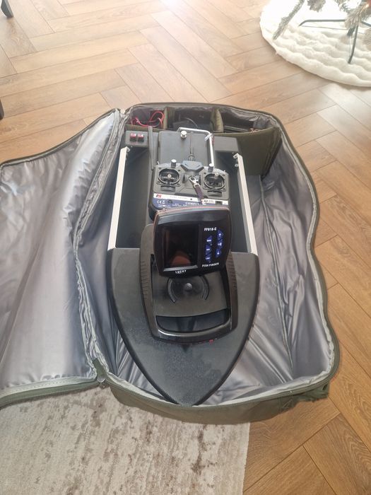 Лодка за захранка