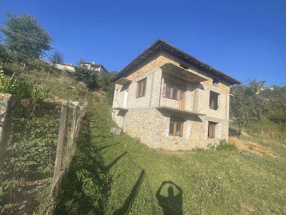 Продава се Къща в с. Давидково, Област Смолян - 200 кв.м за 102 €/кв.м - Снимка #1