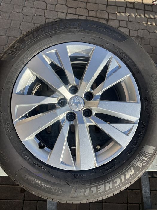 Гуми с джанти 5х108 DOT22 215/65/17