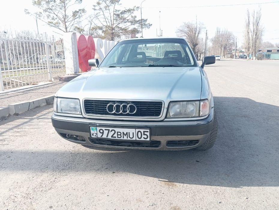 Ауди 80б4        б