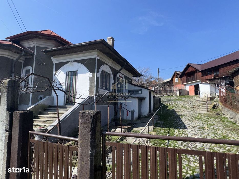 Casa 3 Camere+Anexa 2 Camere Garaj Teren 2430Mp Berevoiesti Arges
