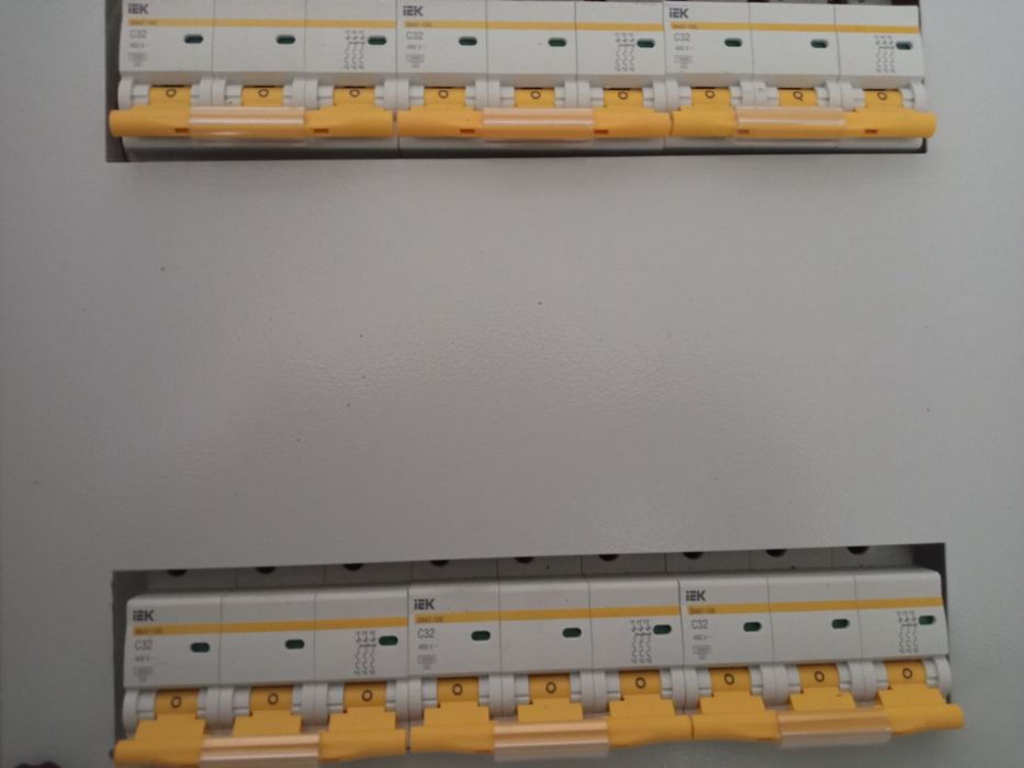 Щит новый полностью укомплектован