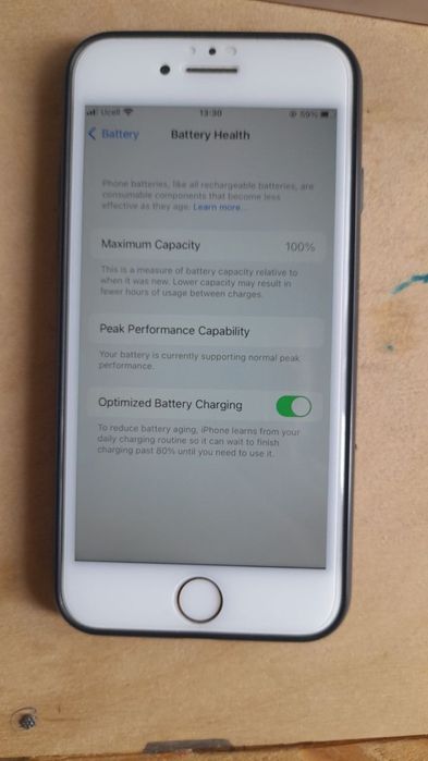 iPhone 8 LLA 64gb uu