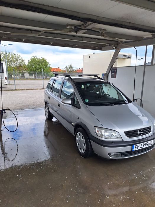 Opel        Zafira