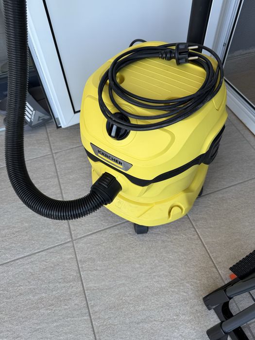 Прахосмукачка Karcher WD 2 за мокро-сухо почистване 1000W