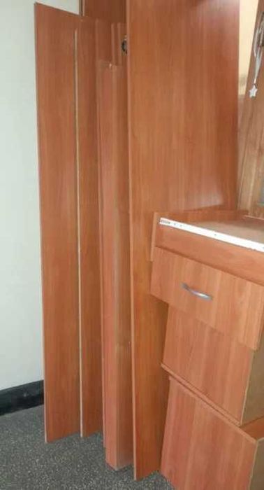 Голям трикрилен гардероб с надстройка и чекмеджета 289лв!!!