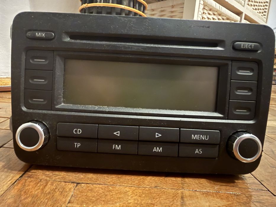 Оригинално радио Volkswagen RCD 300