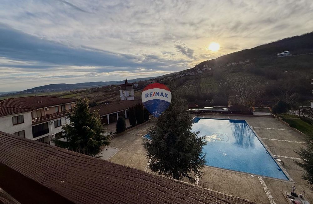 Апартамент с морска и планинска гледка под наем, общ. Балчик, Я.И.