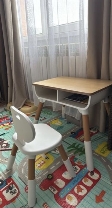 Детский стол со стул