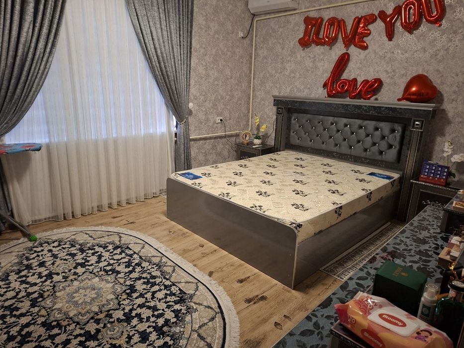 Фаргона шахар  гос снабда икки каватли ховли