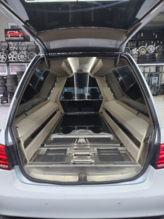 Mercedes benz w212 dric funerar