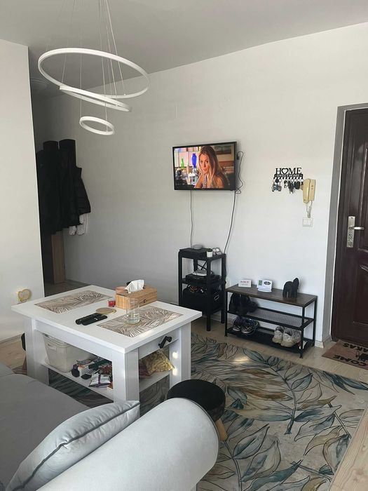 Vand apartament  complet mobilat si utilat