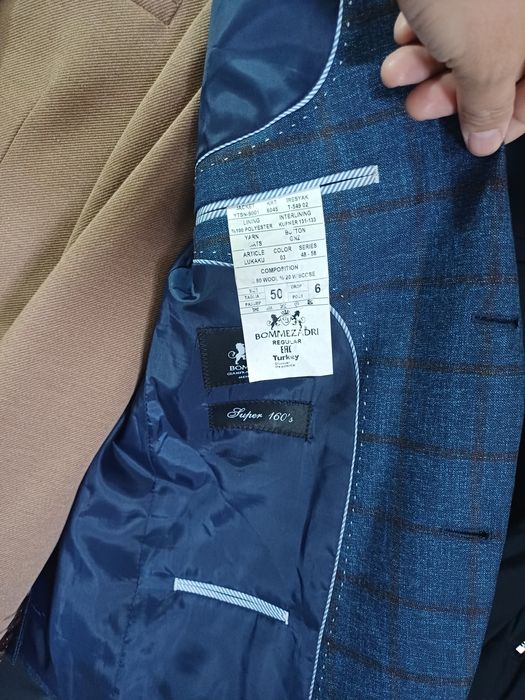 Продам мужские пиджаки