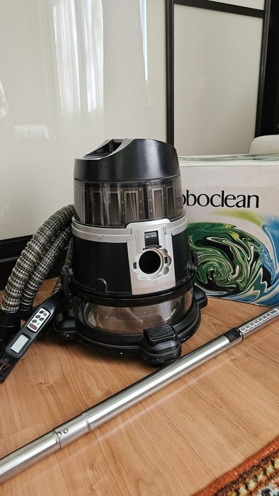 Многофункциональный пылесос Aura Roboclean с аквафильтром
