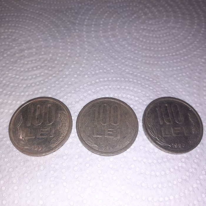 Vând monede de 100 lei