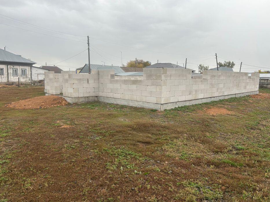 Дом (недостроенный)