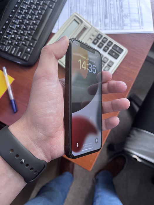 Продам iPhone 12, 64 гб, коробка доки зарядка все есть, батарея 100%