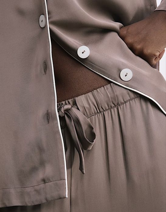 Сатиновый пижамный костюм