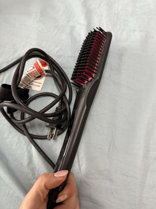 Известната четка miro pure за изправяне на косата