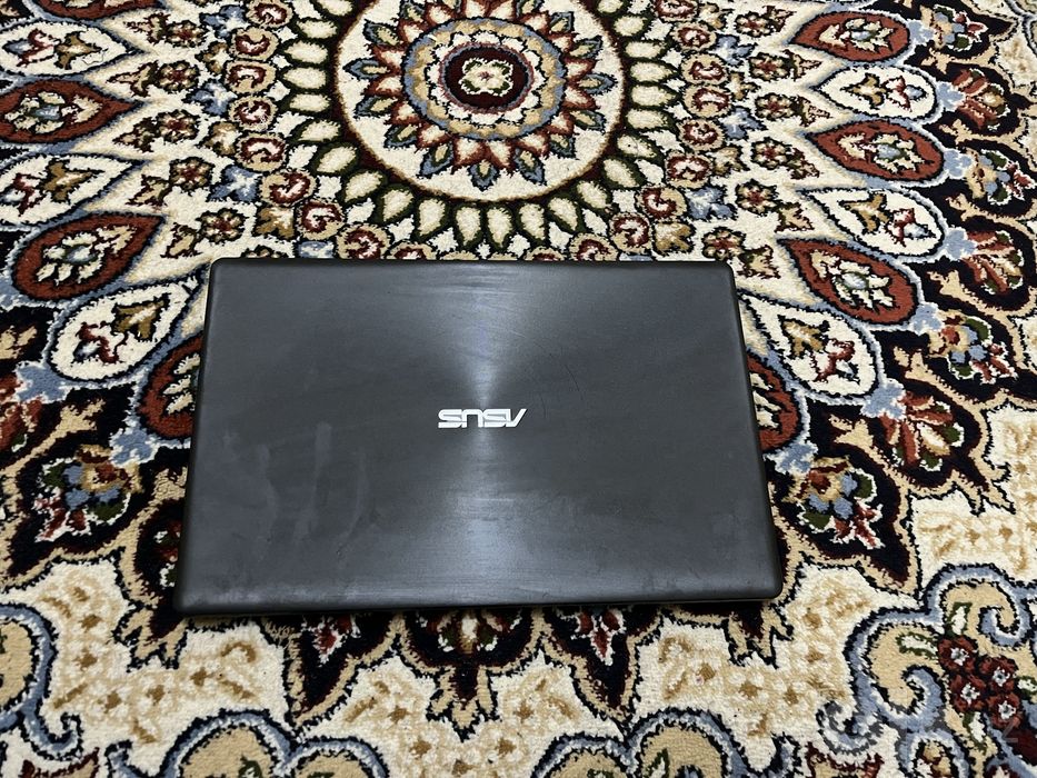 Noutbuk ASUS X550C (Intel / NVIDIA GeForce / Hujjat va o'qish uchun)