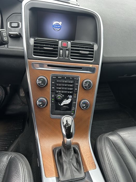 De vanzare volvo xc60