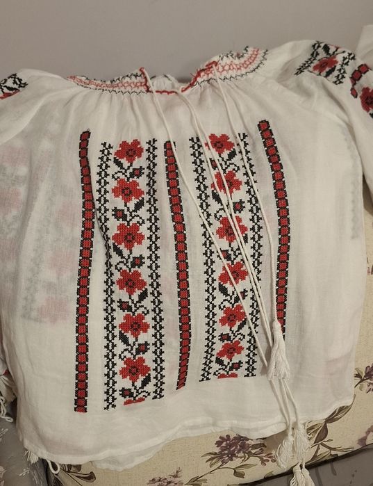 Ie costum popular copii