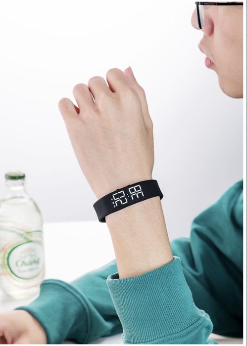 Смарт часы браслет