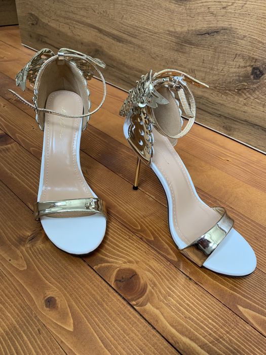 Уникални елегантни сандали