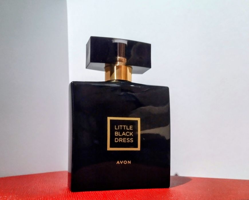 Parfum Little Black Dress Avon pentru ea