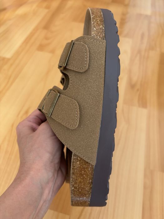 Женская новая обувь